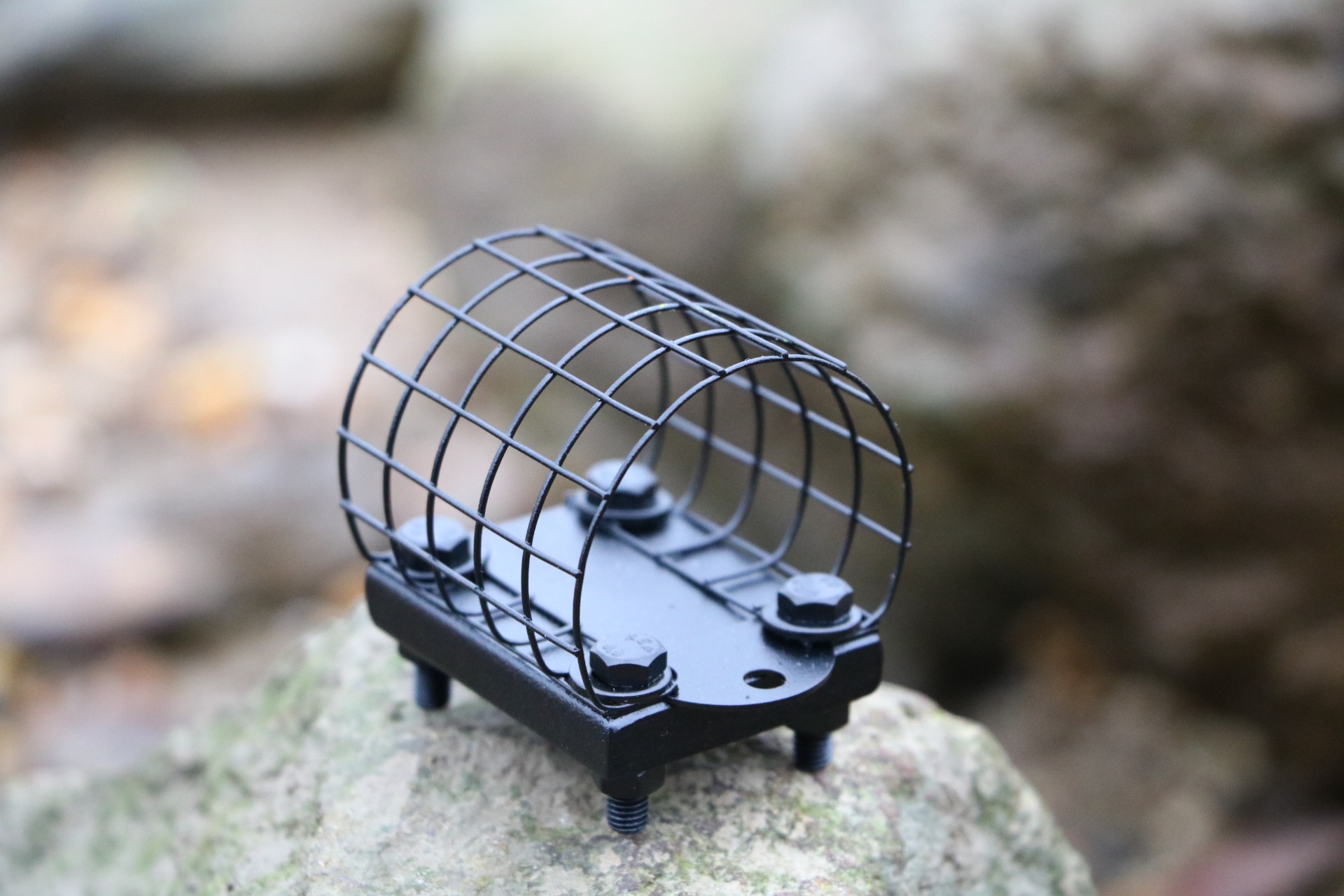 PRK River Classic L méretű folyóvízi feeder etetőkosár keszeg, márna és pontyhorgászathoz