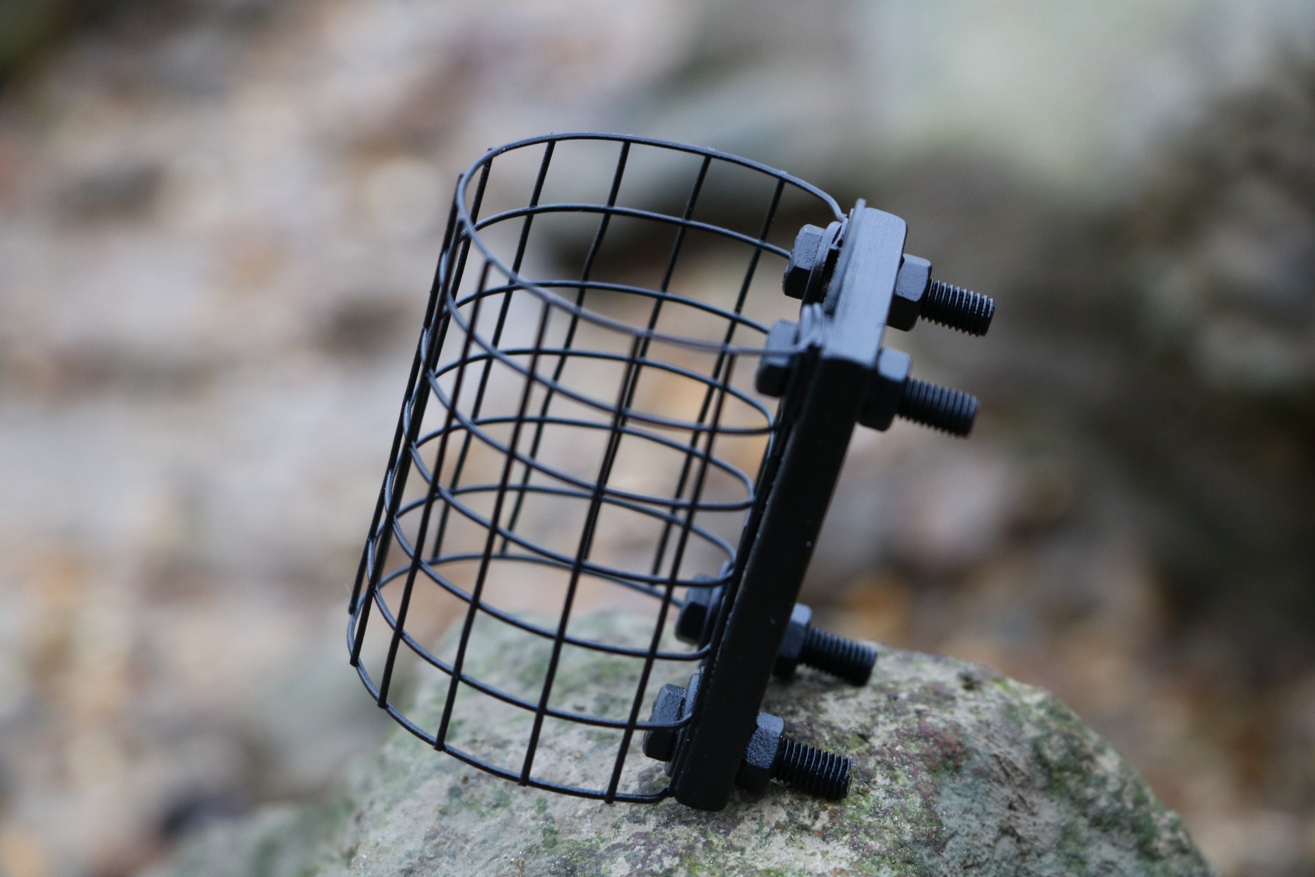 PRK River Classic XL méretű folyóvízi feeder etetőkosár kapitális ponty és amur horgászathoz