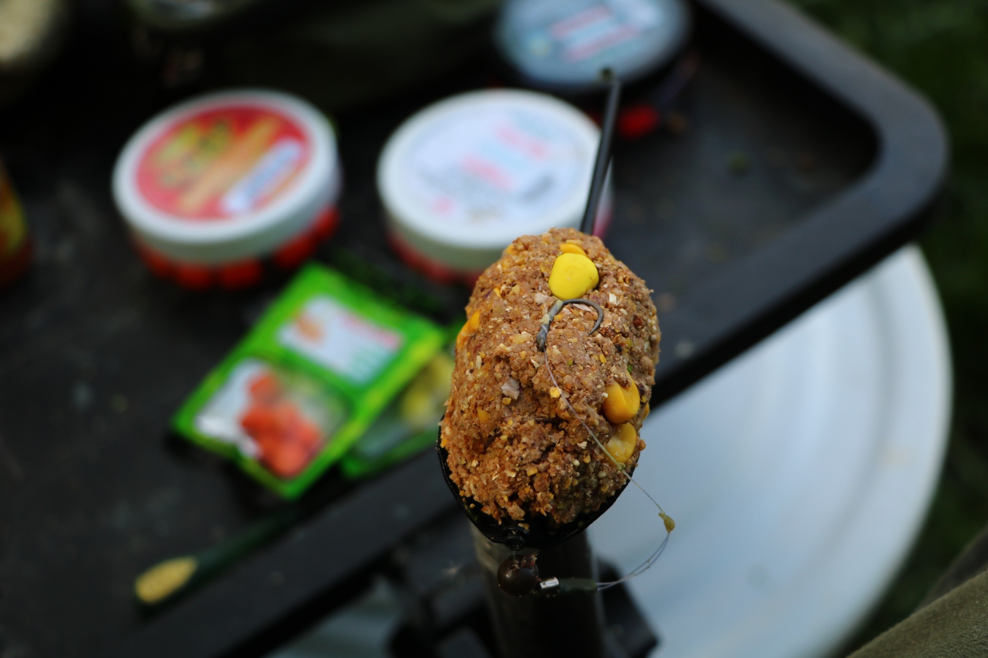 Megtöltött PRK 4in1 Hybrid Method Feeder kosár magvas method mixszel